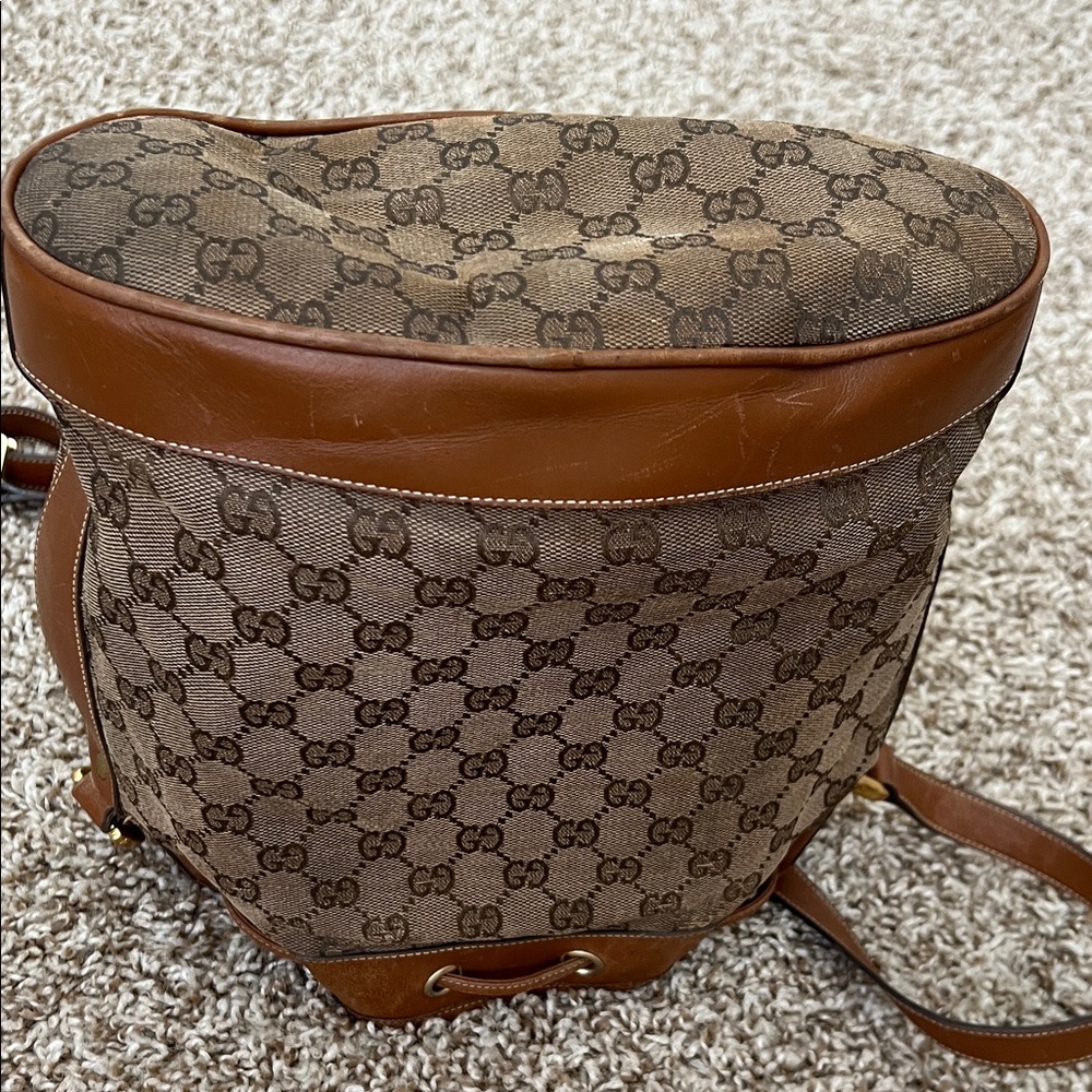 Gucci Brown GG Canvas Drawstring Shoulder Bag with Tan Leather Trim - Picture 12 of 16